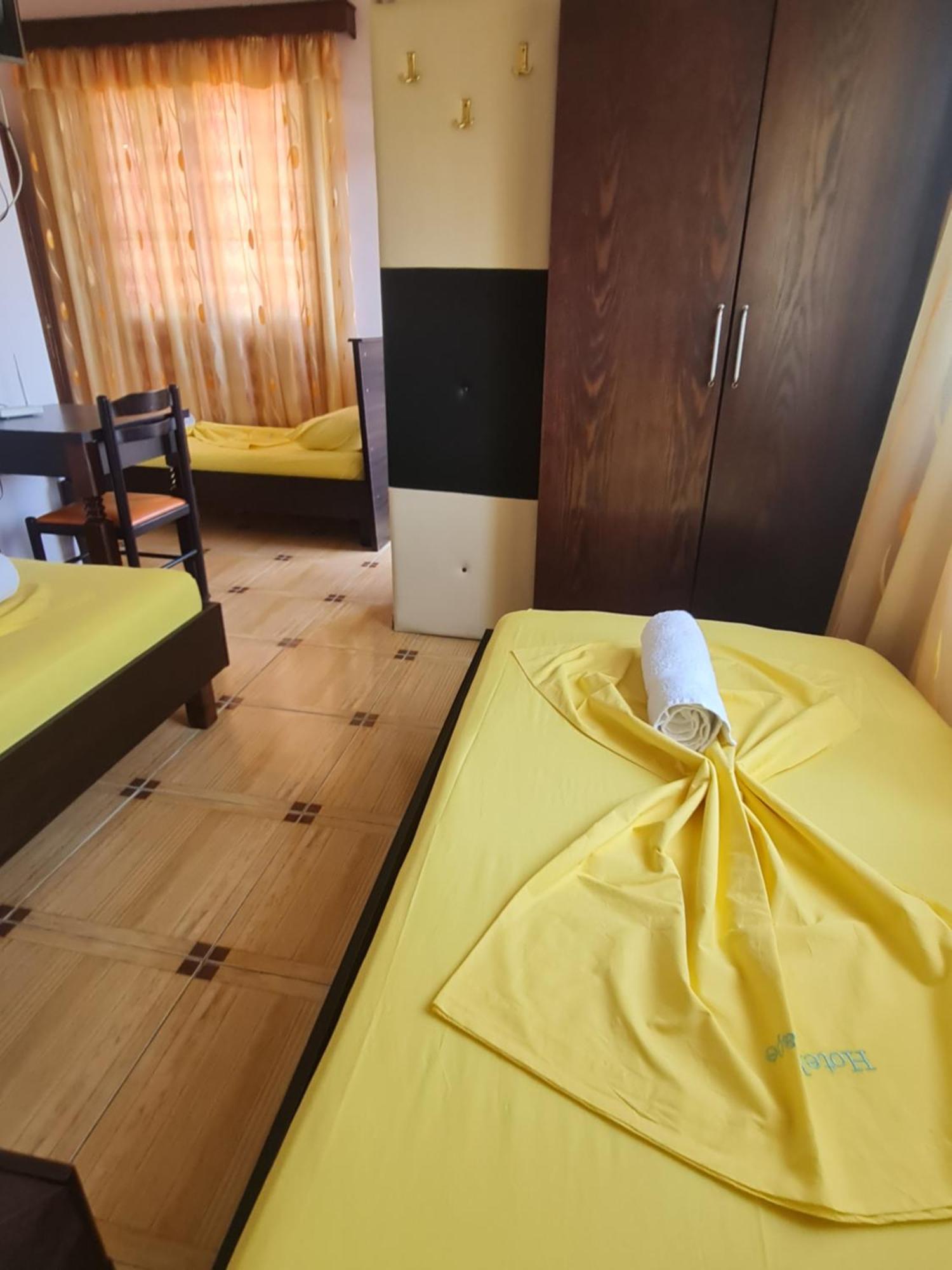 Brace Hotel *